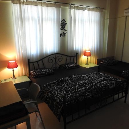 Port Very Near Fast Wi-Fi Netflix Room1 Piraeus Ngoại thất bức ảnh