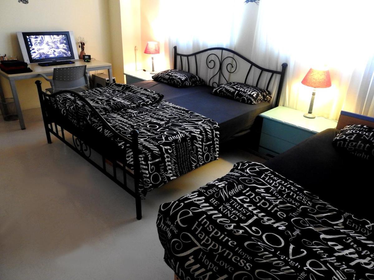 Port Very Near Fast Wi-Fi Netflix Room1 Piraeus Ngoại thất bức ảnh